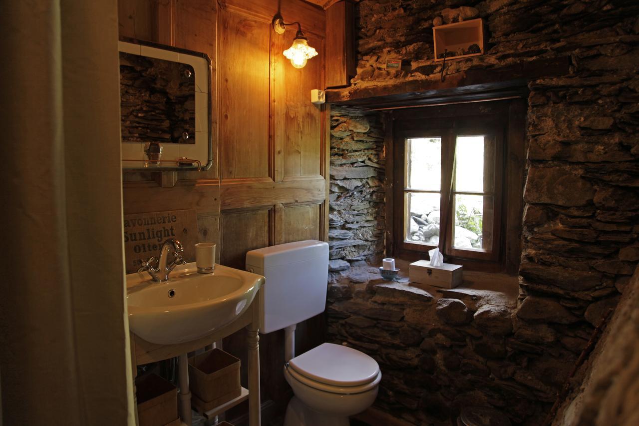 Lieu Secret Dans Les Alpes Suisses Villa Le Tretien ภายนอก รูปภาพ