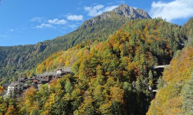 Lieu Secret Dans Les Alpes Suisses Villa Le Tretien ภายนอก รูปภาพ